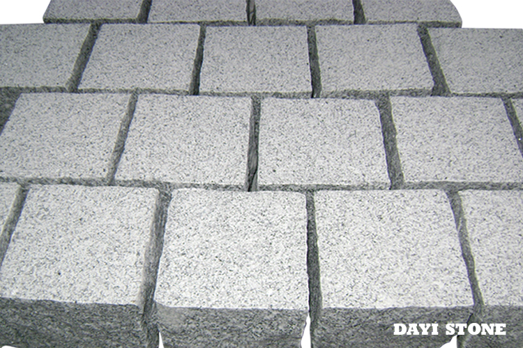 Cubes Light Grey Granite G603 Top bushhammered sides natural split bottom sawn 10x10x10cm